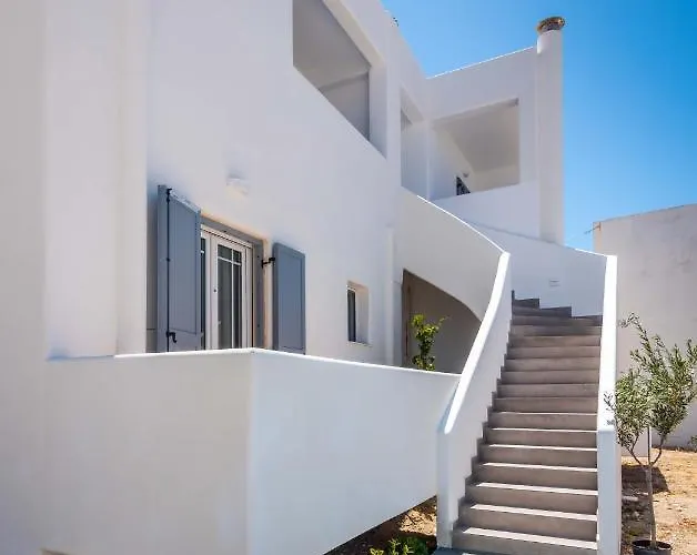 Milos Del Sol Adamantas (Milos)